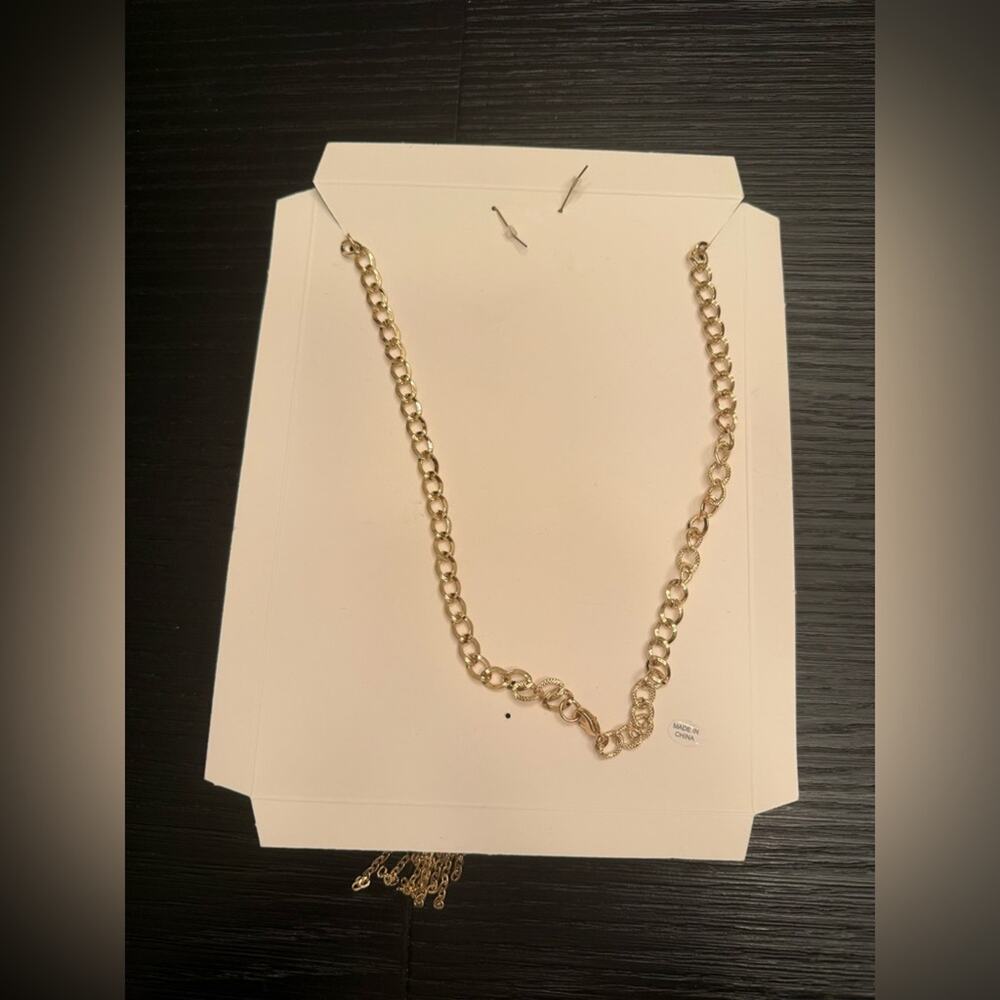 NWT Gold Chain Tassel Bib Necklace and Dangle Earrings Rhinestones Jewelry Set - Picture 5 of 5